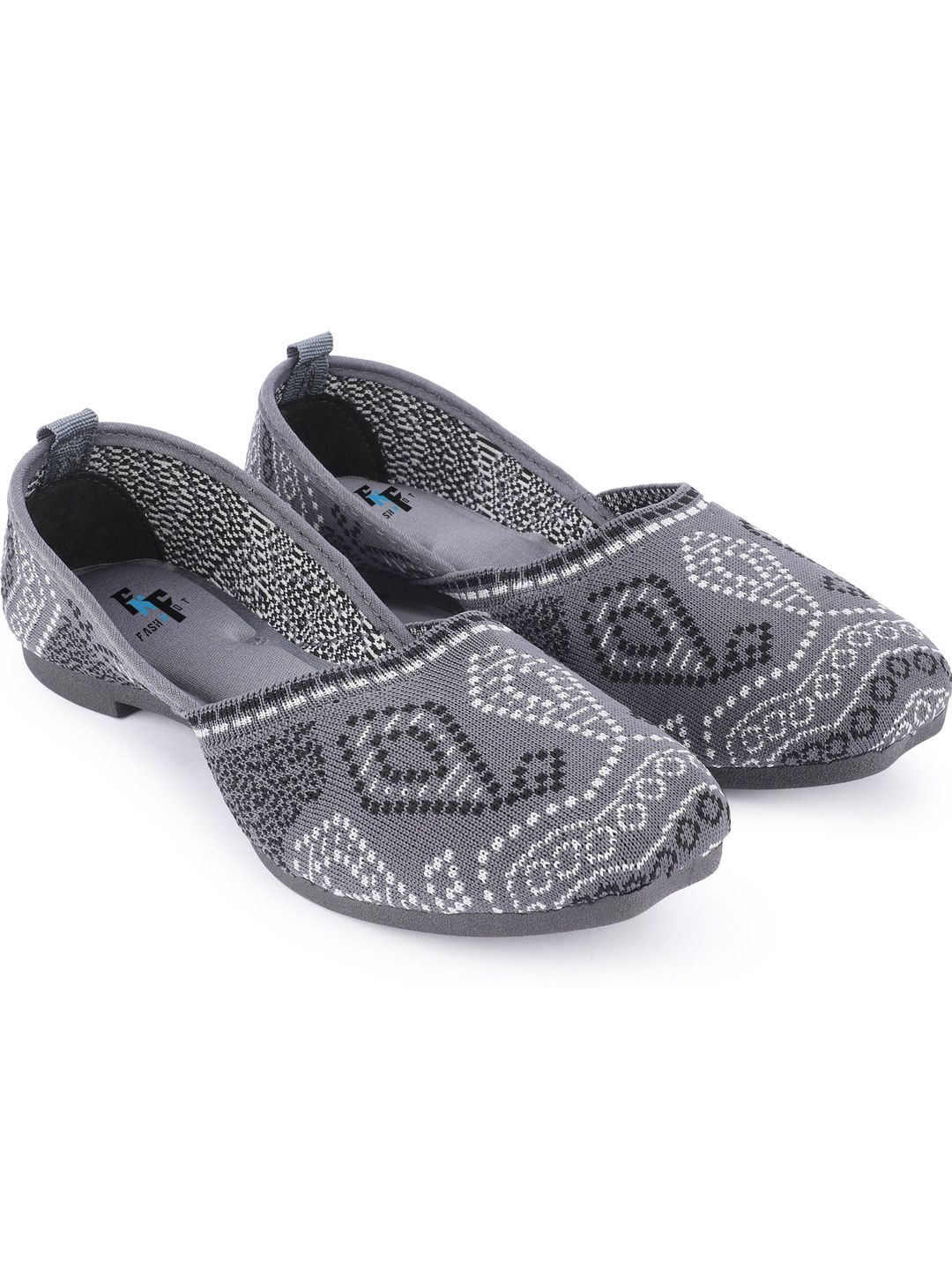 FASH N FOOT Women Textured Slip-On Sneakers