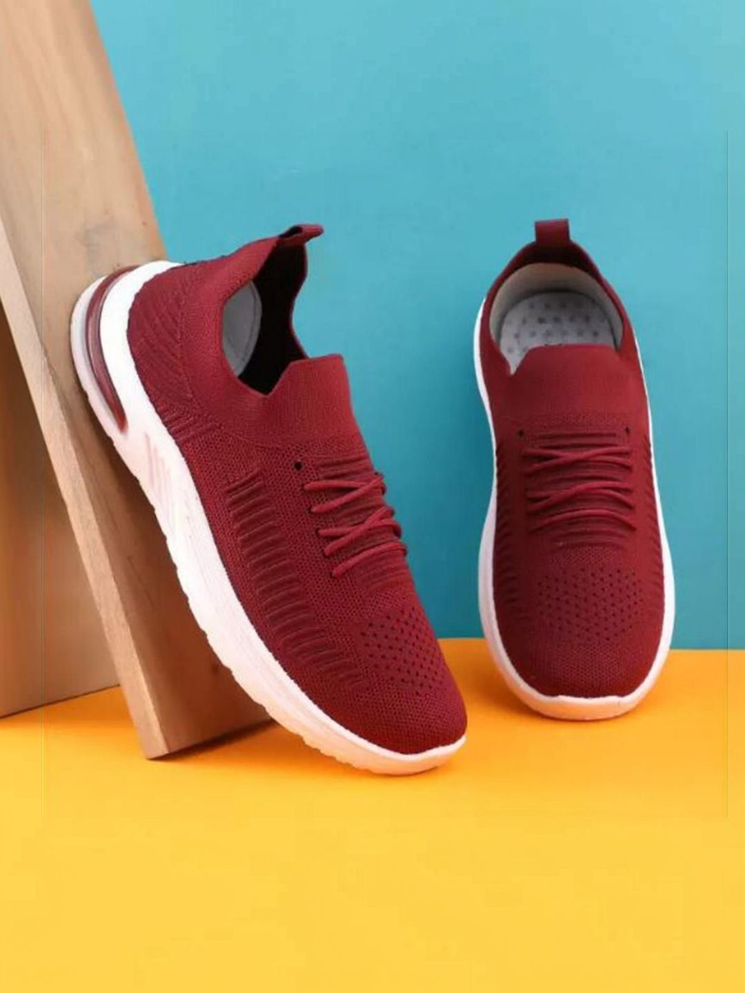 FASH N FOOT Women Textured Sneakers