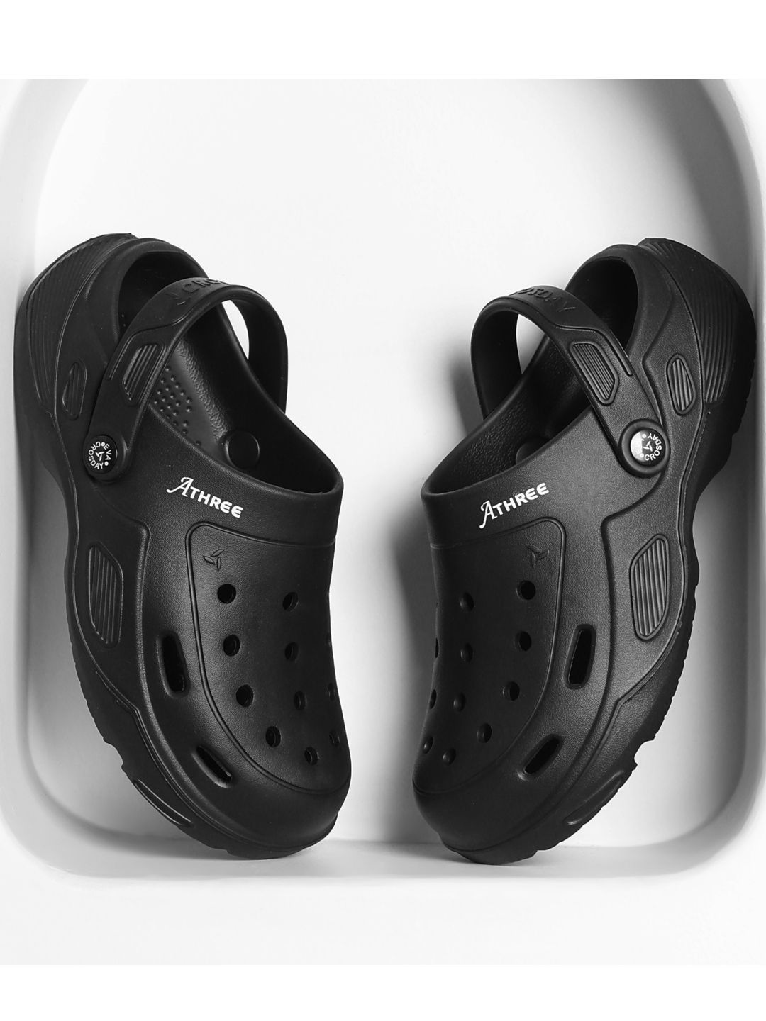 Athree Men Clogs