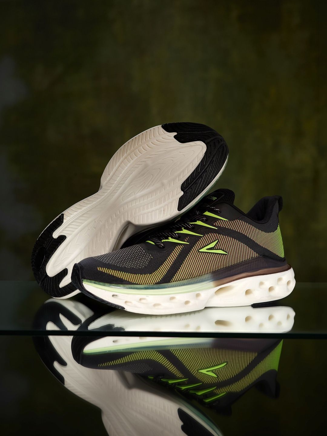 VCTR Reflector weaving Sports & Gym Running Shoes