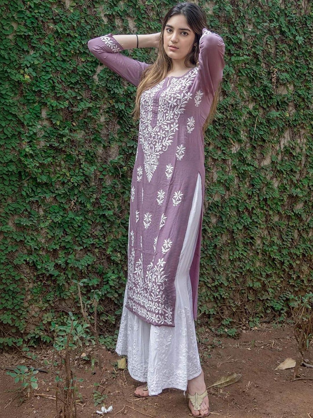JBTEX Ethnic Motifs Embroidered Chikankari Chikankari Kurti