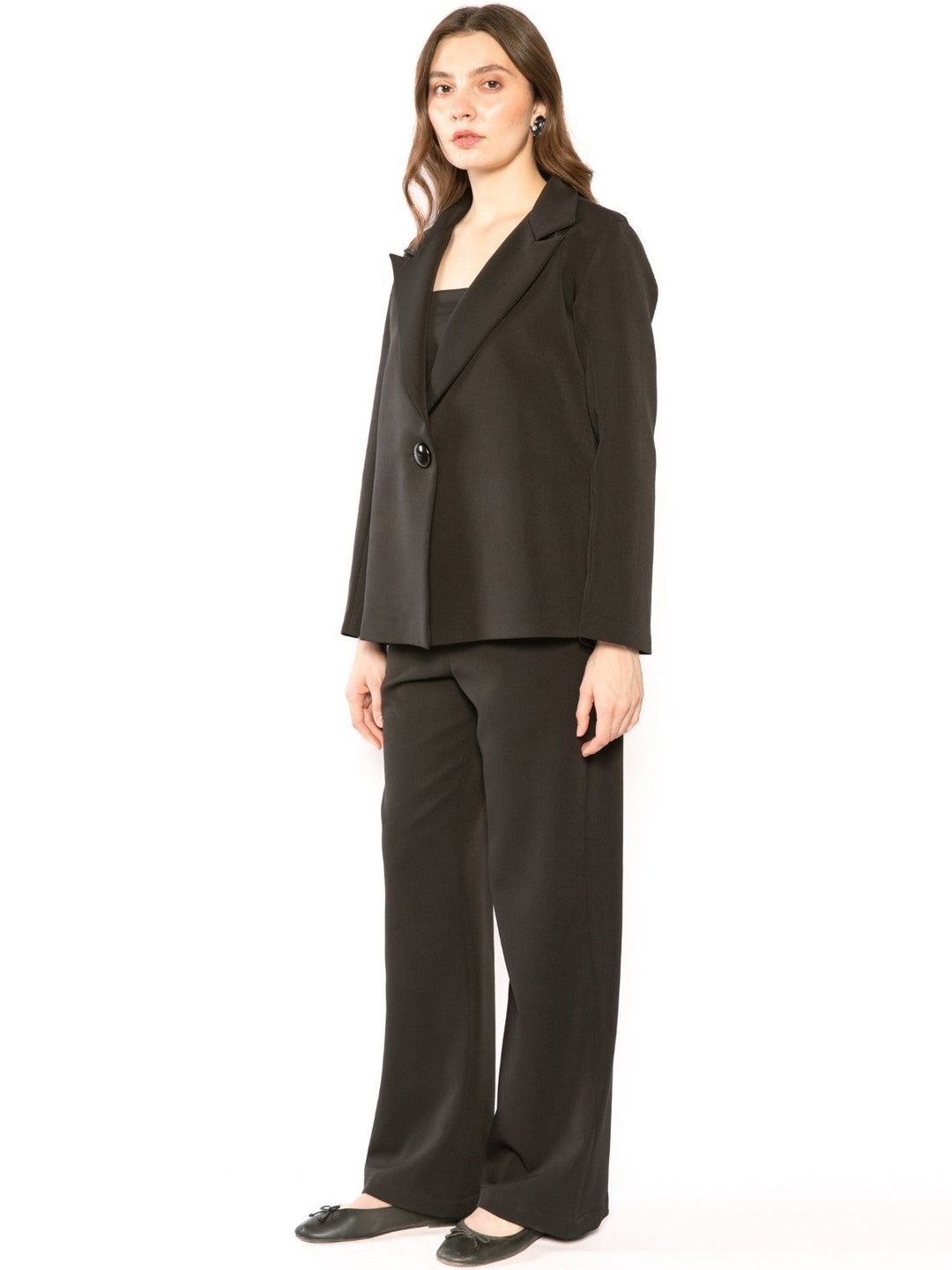 Contemponari Solid Blazer with Trousers
