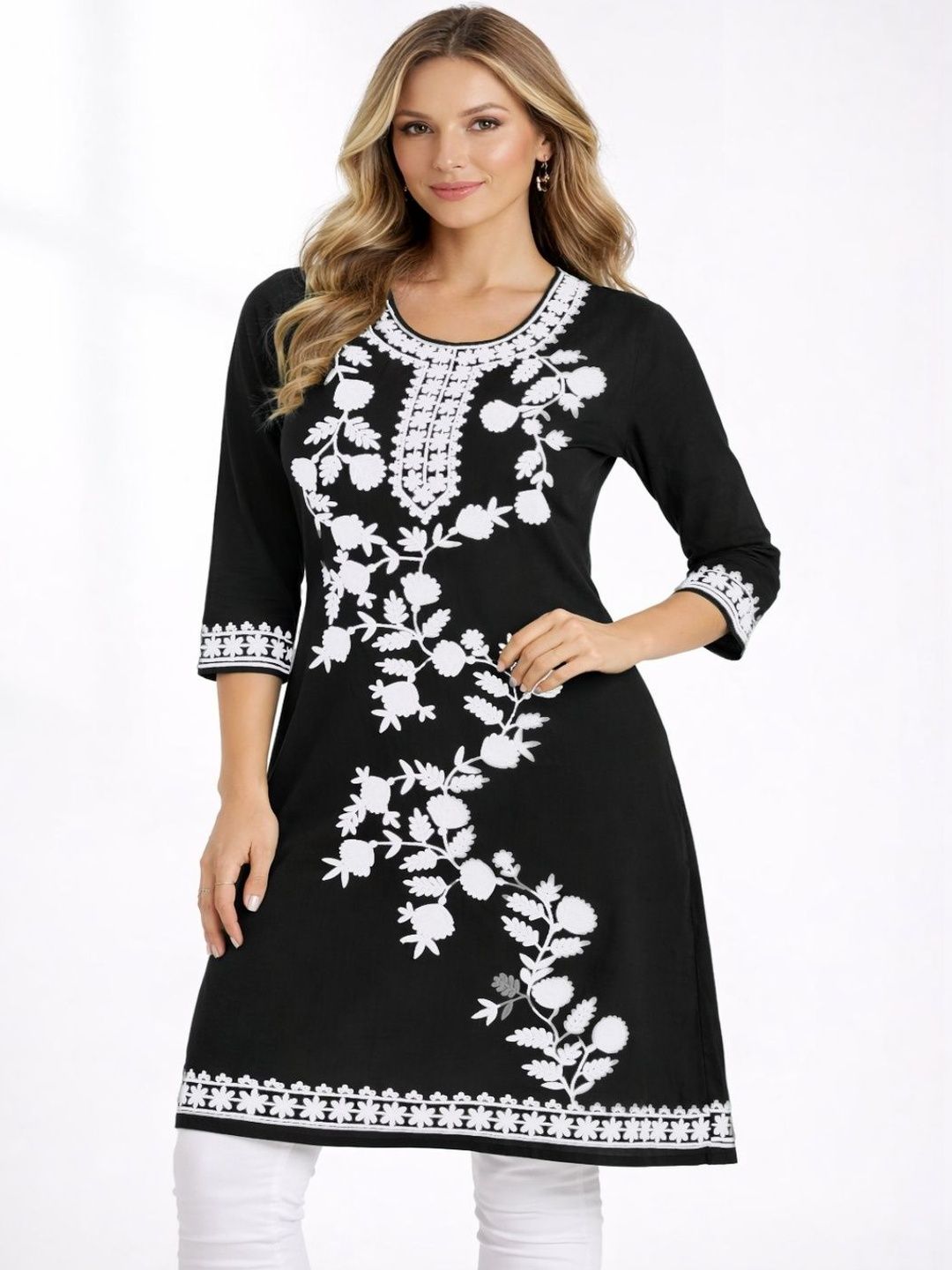 Naida Floral Embroidered Thread Work Thread Work Kurti