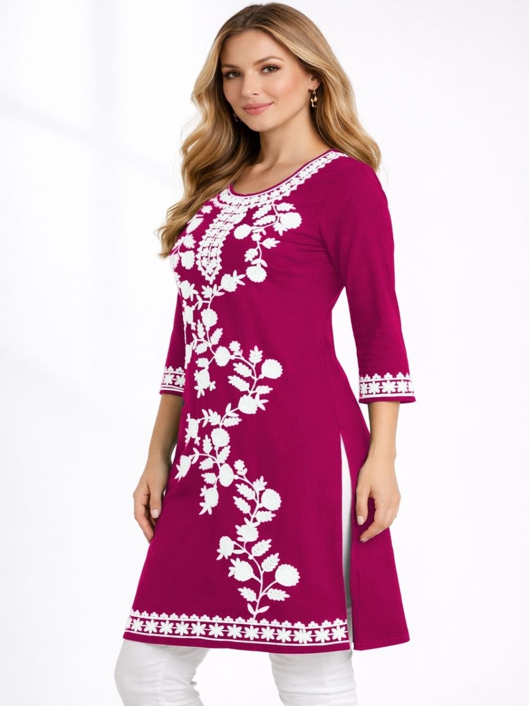 Naida Floral Embroidered Chikankari Chikankari Kurti