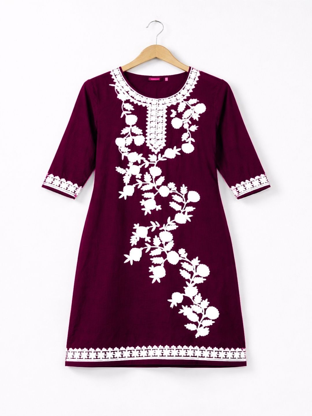 Naida Floral Embroidered Thread Work Thread Work Kurti