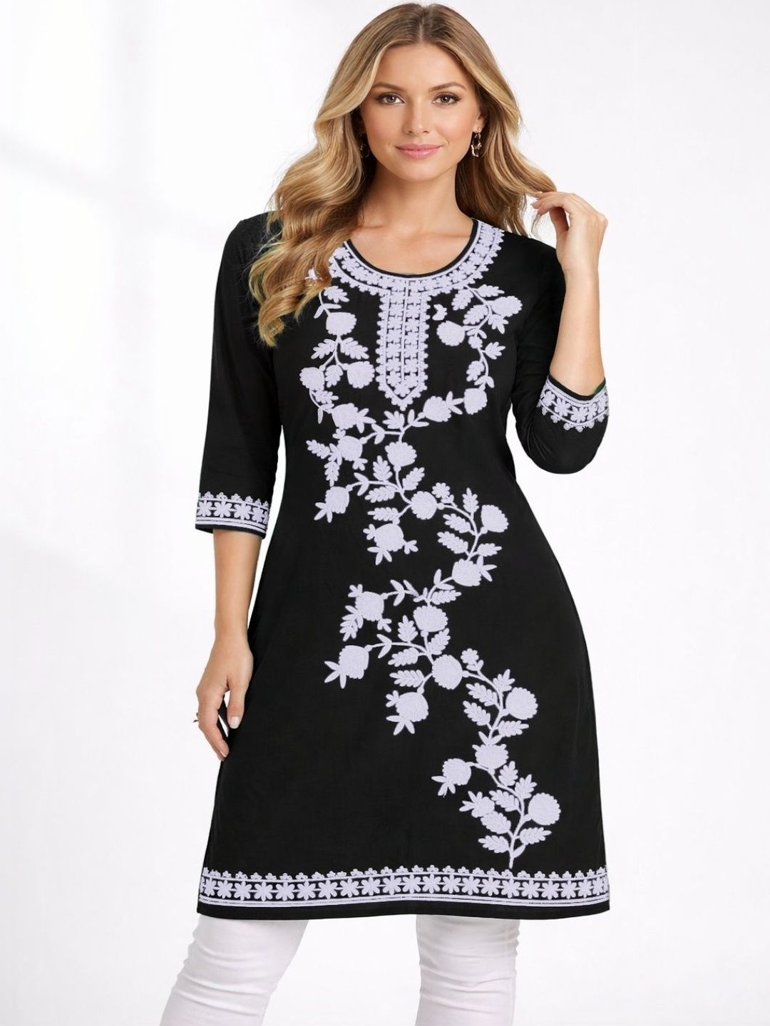 Naida Floral Embroidered Thread Work Thread Work Kurti