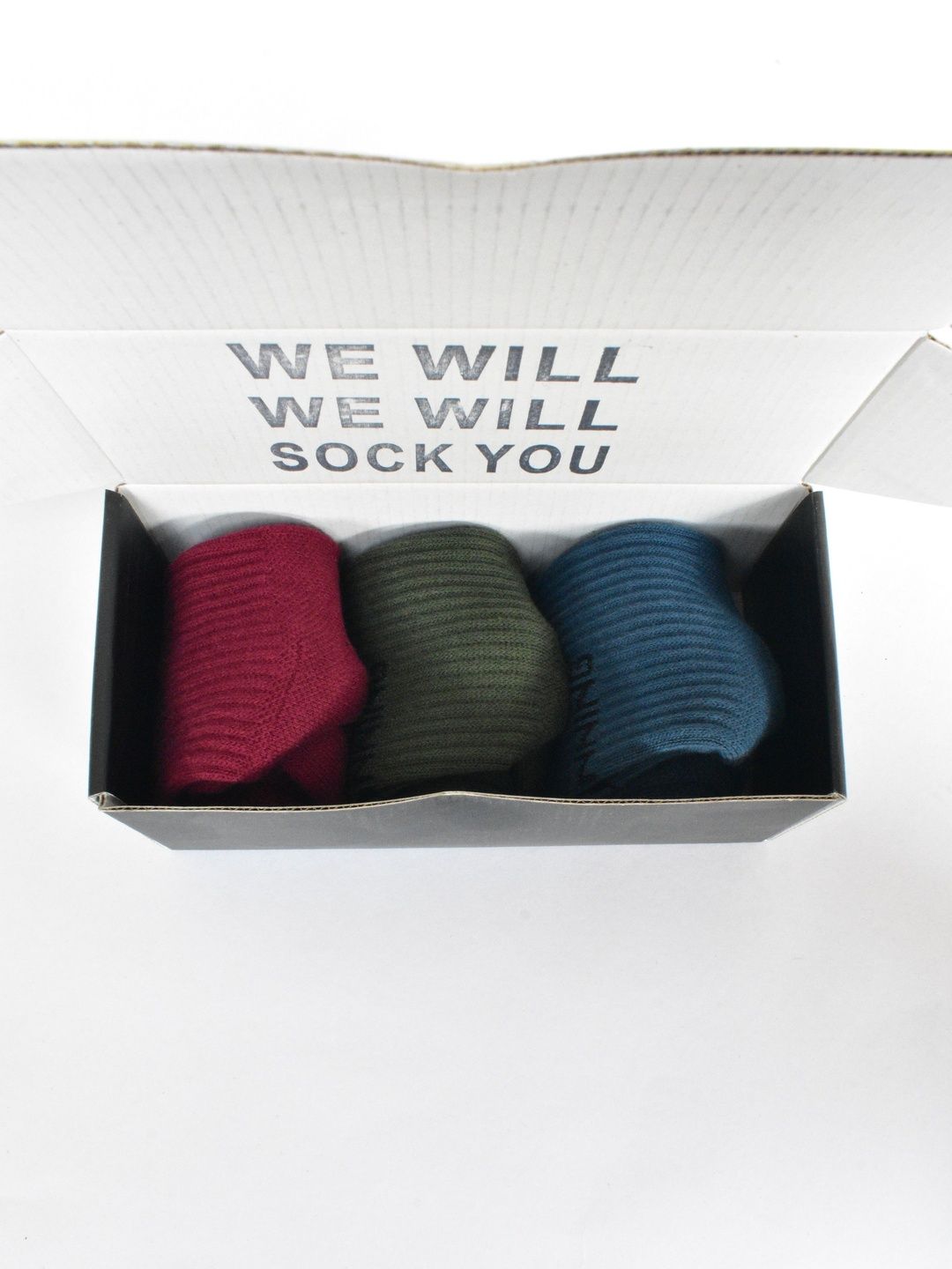 Milk&Whisky Men Pack of 3 Cotton Blend Calf Length Socks