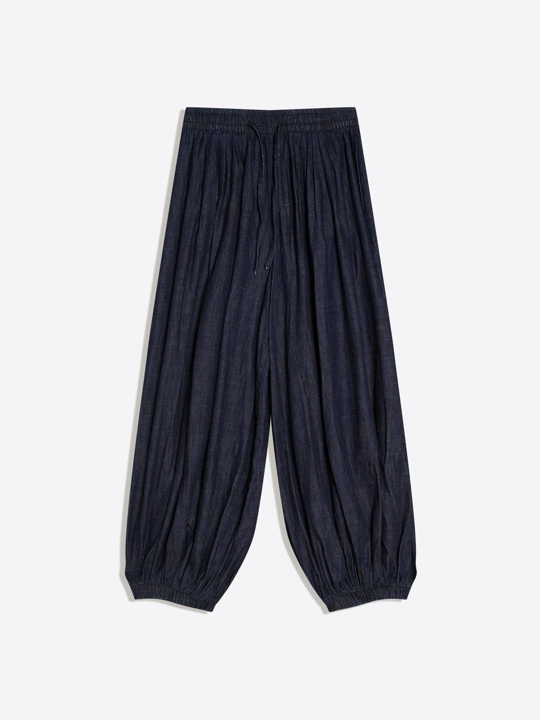 Low-rise balloon jeans