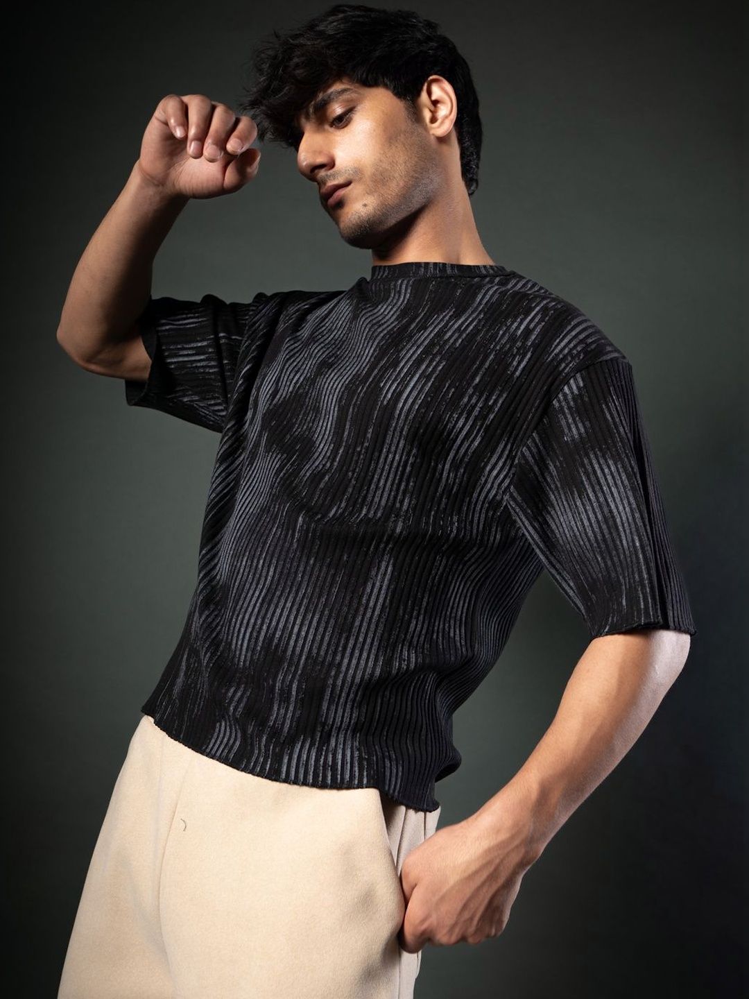 Powerlook Men Printed Drop-Shoulder Sleeves T-shirt