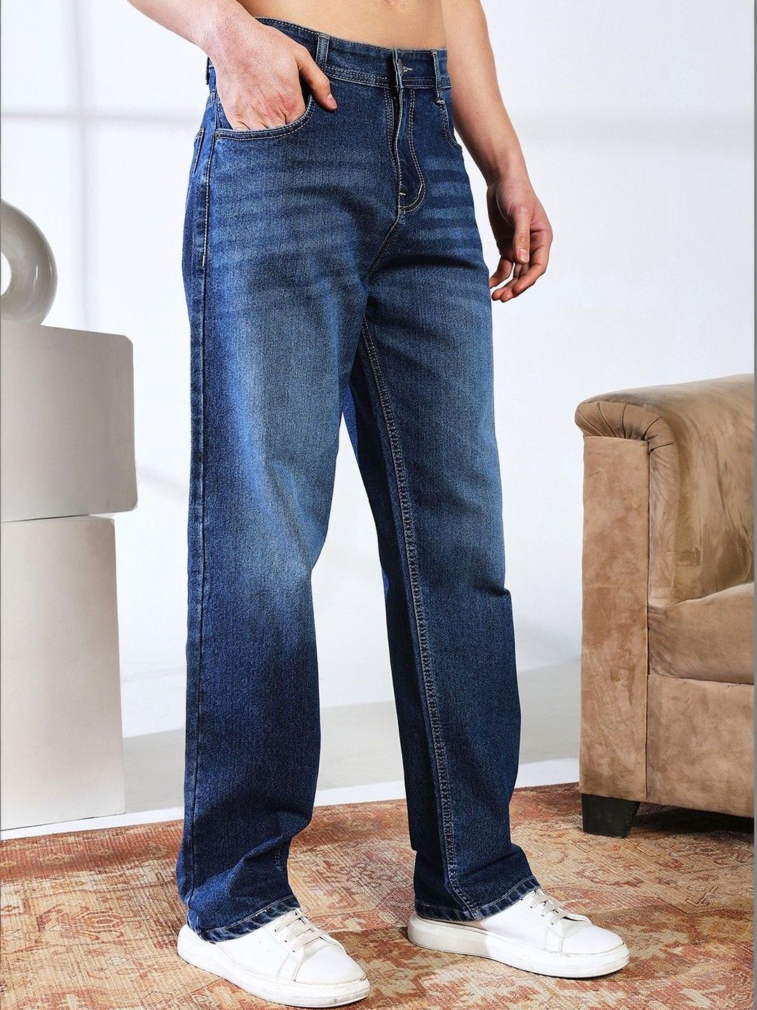 DENIMLOOK Men Jean Relaxed Fit Mid-Rise Light Fade Stretchable Jeans