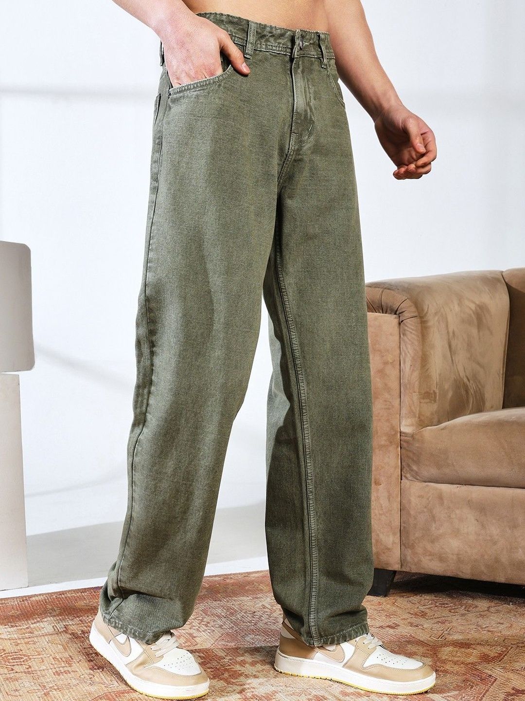 DENIMLOOK Men Jean Relaxed Fit Mid-Rise Light Fade Stretchable Jeans