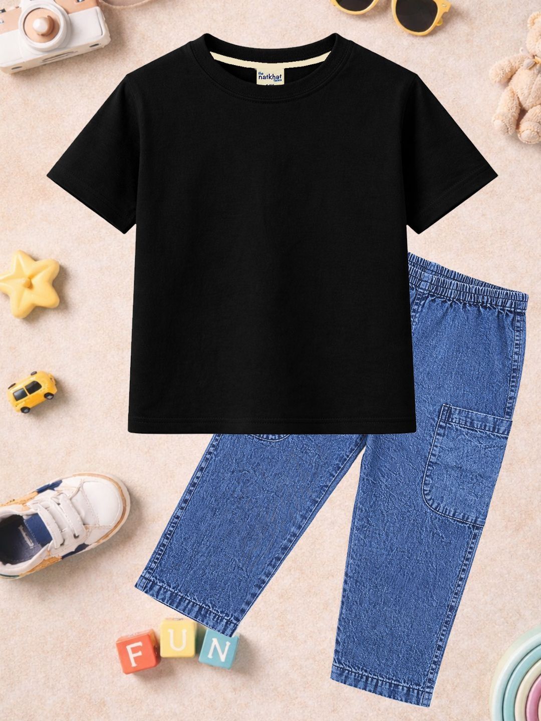 The Natkhat Tales Unisex Kids T-shirt with Trousers