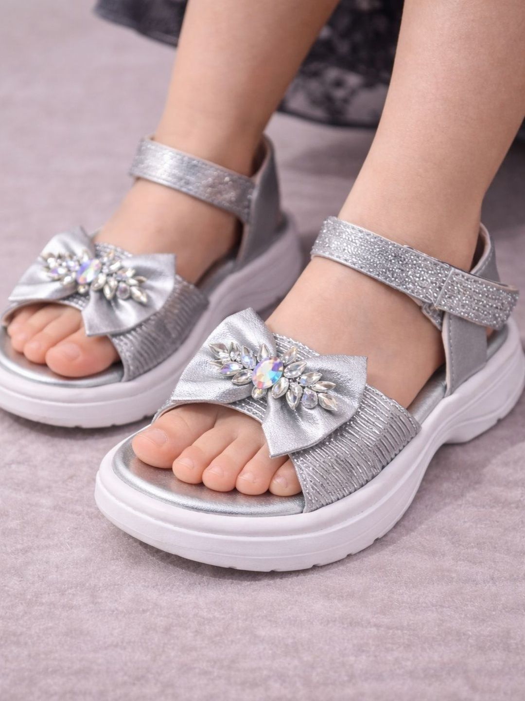 RJ FOOTWEAR Girls Comfort Sandals