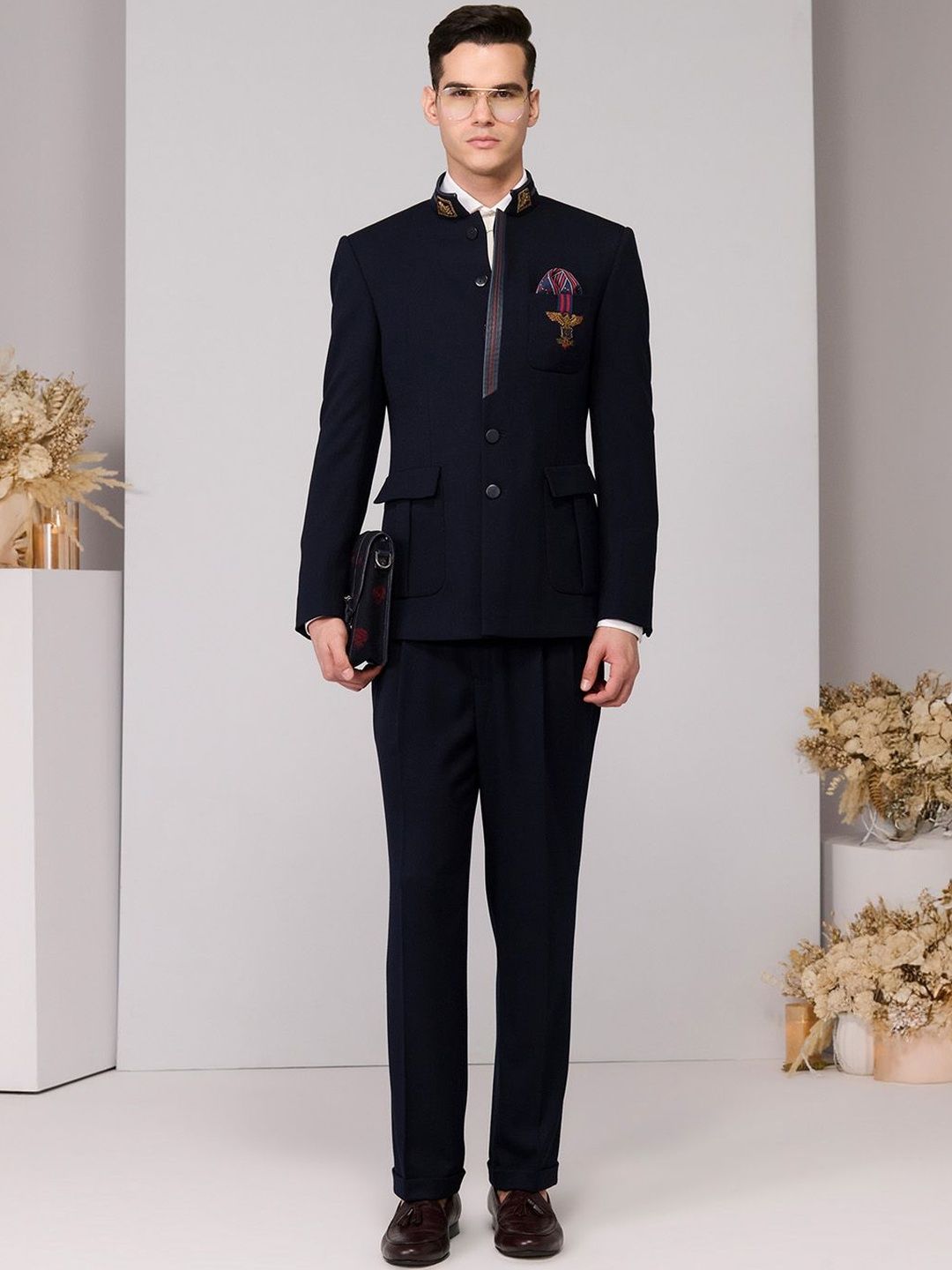 S&N by Shantnu Nikhil Men Tailored Jacket with Embroidered