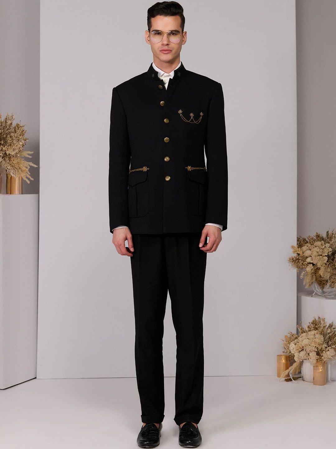S&N by Shantnu Nikhil Men Tailored Jacket with Embroidered