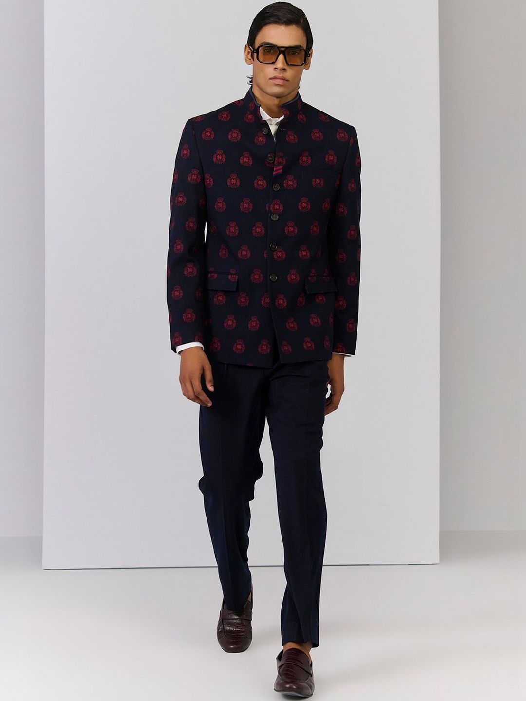 S&N by Shantnu Nikhil Men Tailored Jacket
