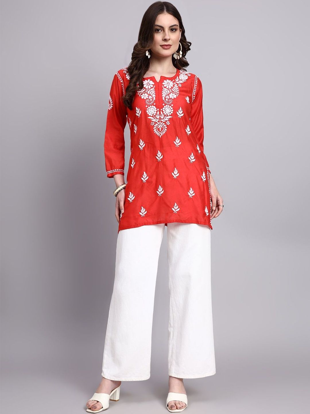 The Chikan Label Ethnic Motifs Embroidered Chikankari Handloom Chikankari Kurti