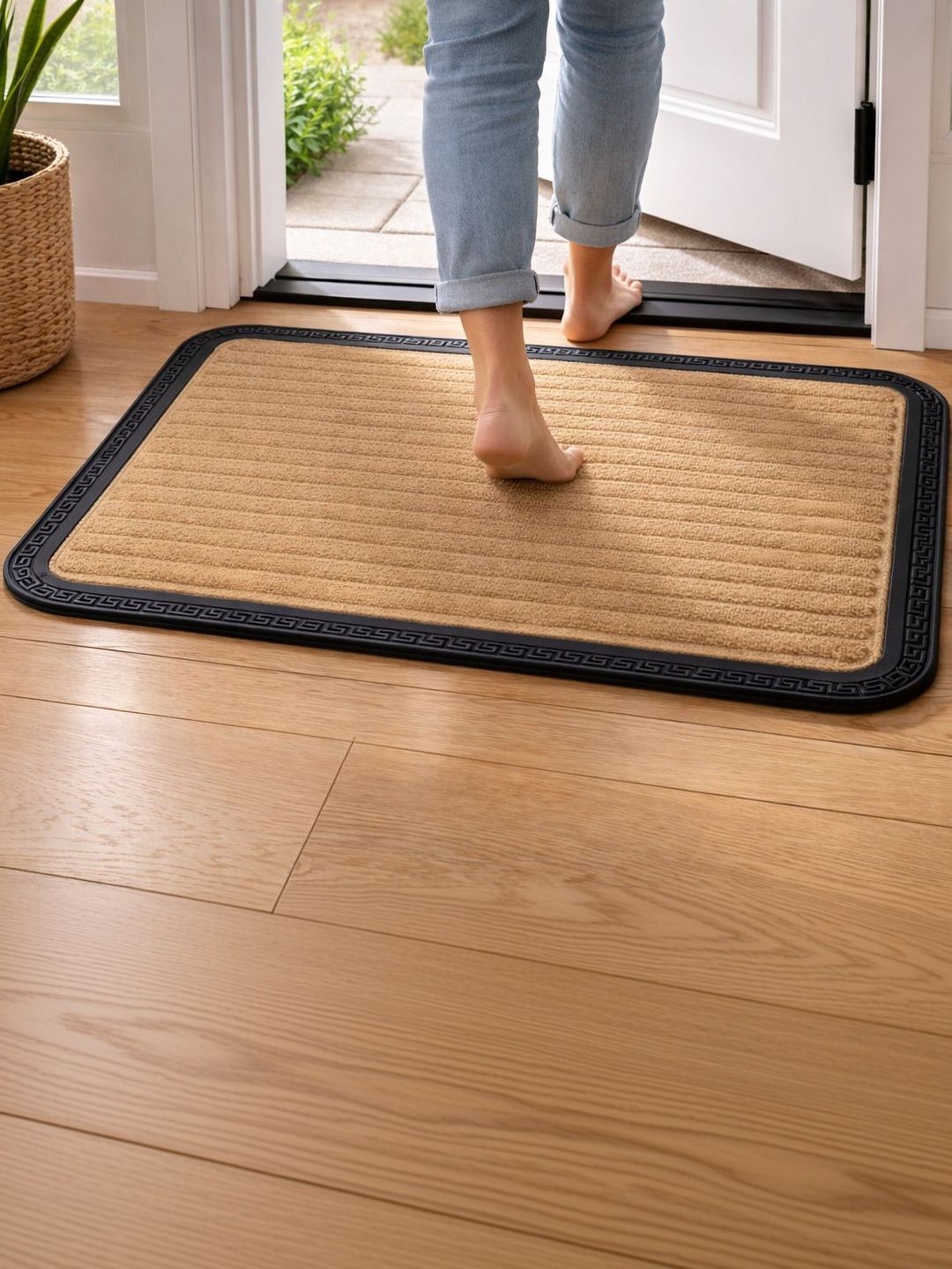 GEET CREATIONS Brown & Black Self-Designed Anti-Skid Doormat
