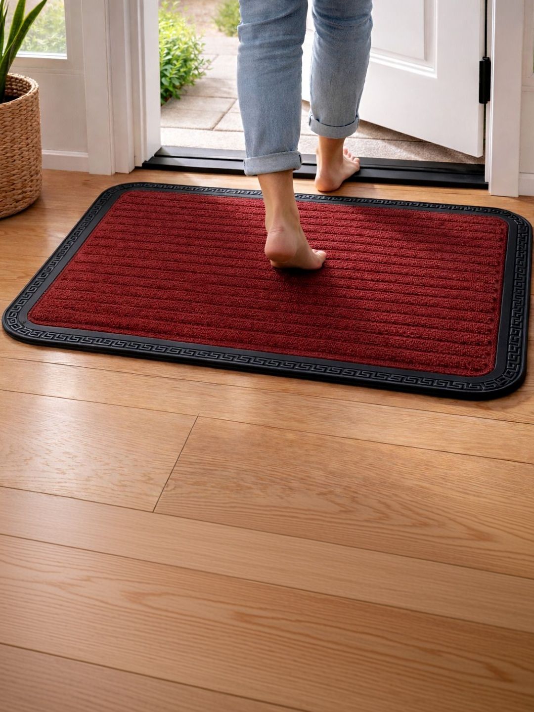 GEET CREATIONS Maroon & Black Self-Designed Anti-Skid Doormat