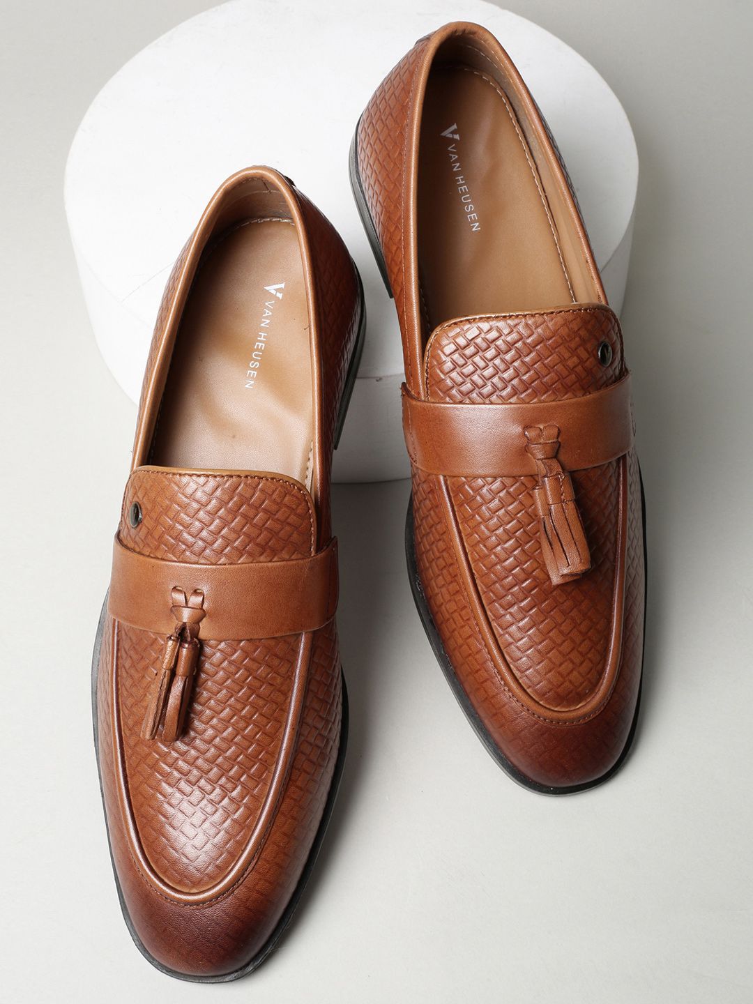 Van Heusen Tan Slip-On Leather Loafers Size 10.5 NWOT. Van Heusen | Shoes | Van Heusen Tan Slipon Leather Loafers  main image 3