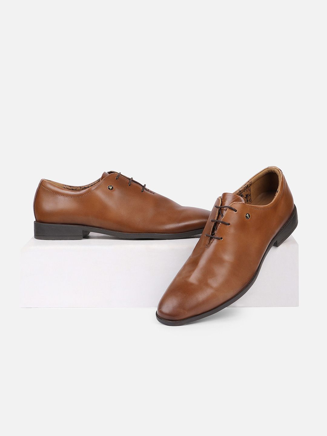 Van Heusen Men Lace-Ups Leather Oxfords