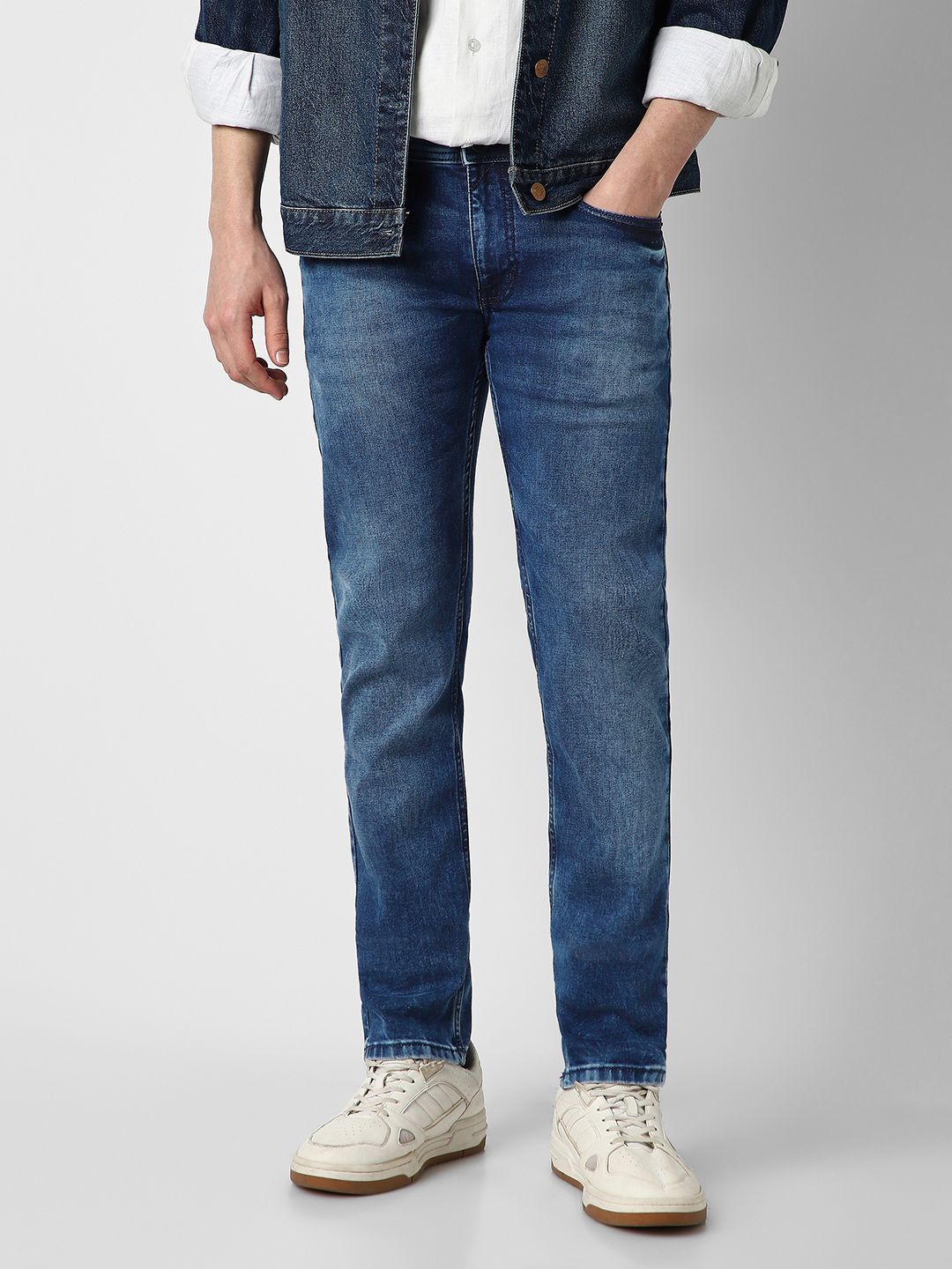 Peter England Casuals Men Skinny Fit Light Fade Stretchable Jeans