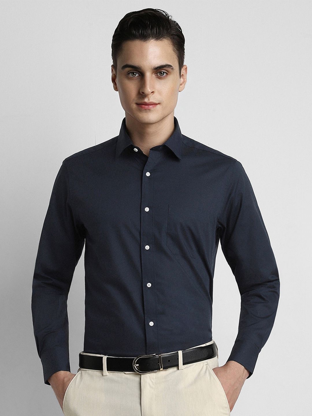 Peter England Men Black Solid Formal Shirt