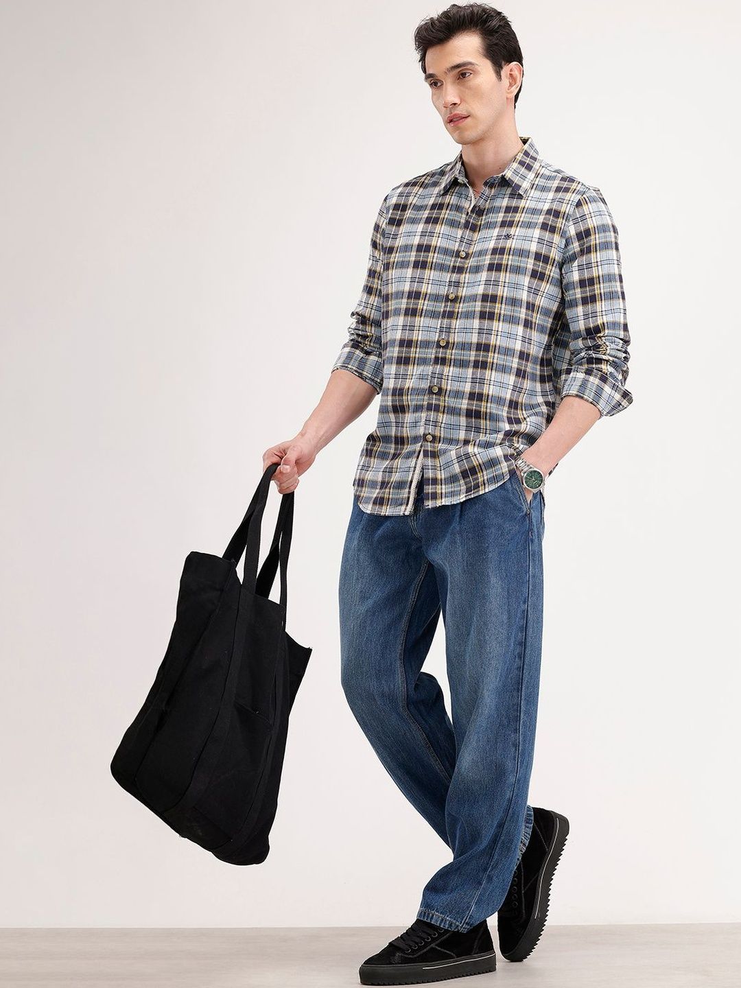 WROGN Men Slim Fit Checked Casual Shirt