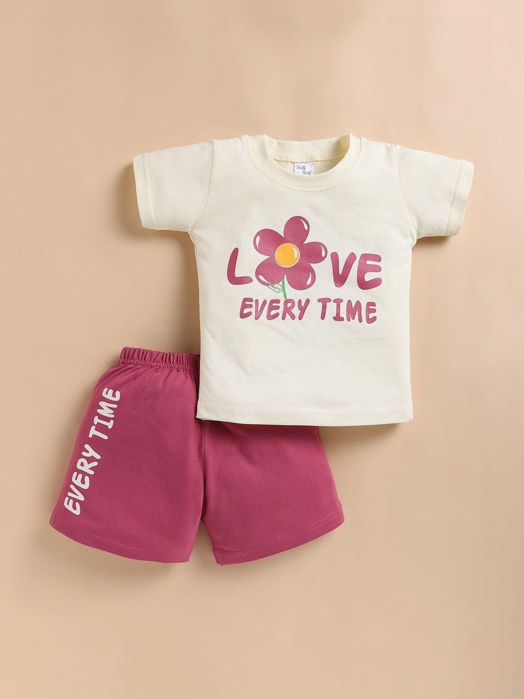 NUTTY BUTTY Girls Printed T-shirt with Shorts