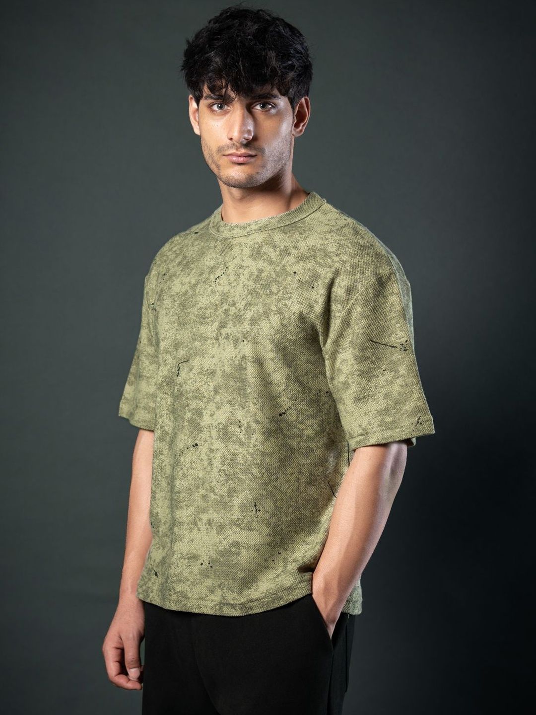 Powerlook Men Printed Drop-Shoulder Sleeves T-shirt