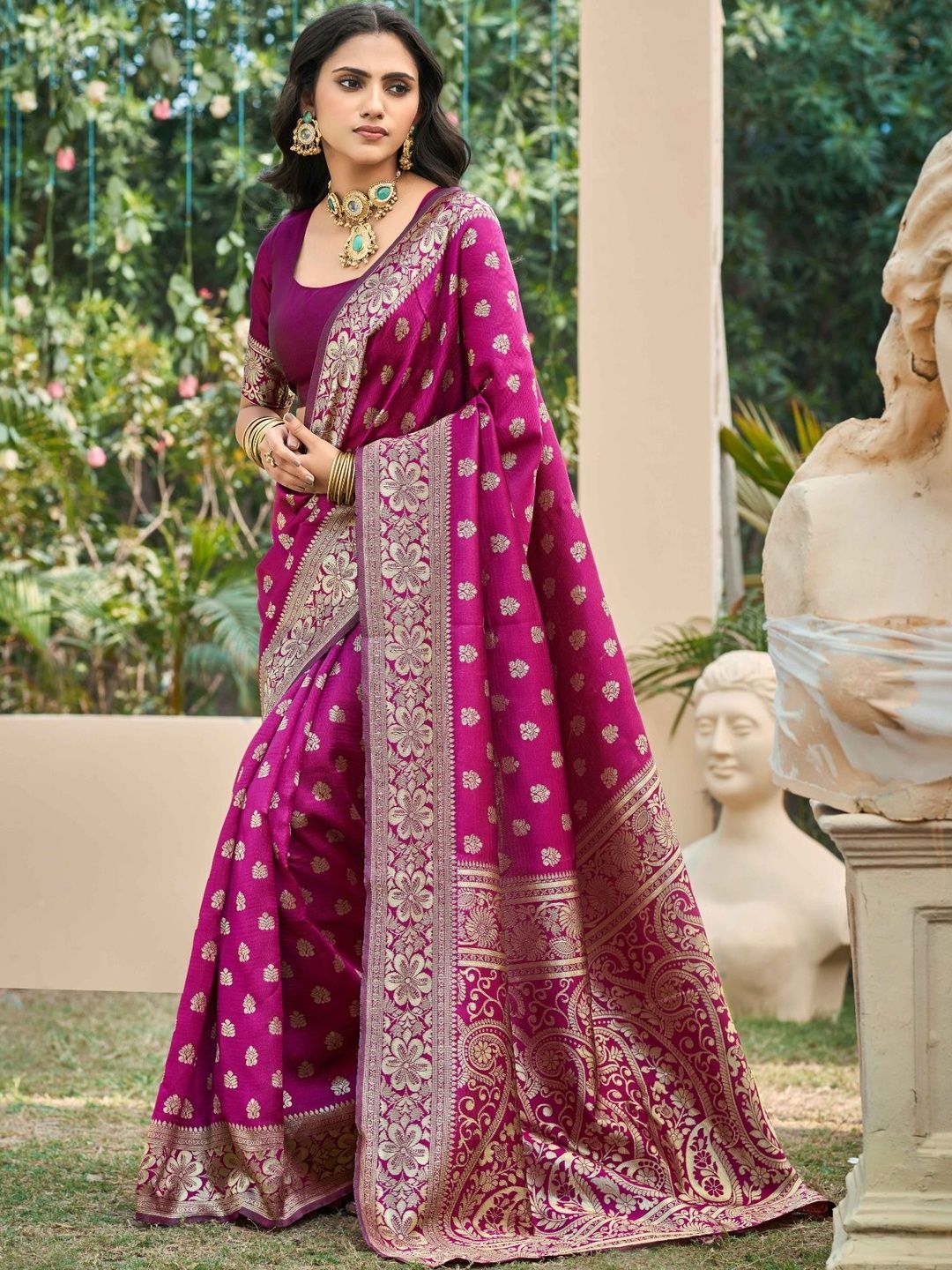 SZN SZN Woven Design Zari Silk Blend Handloom Banarasi Saree