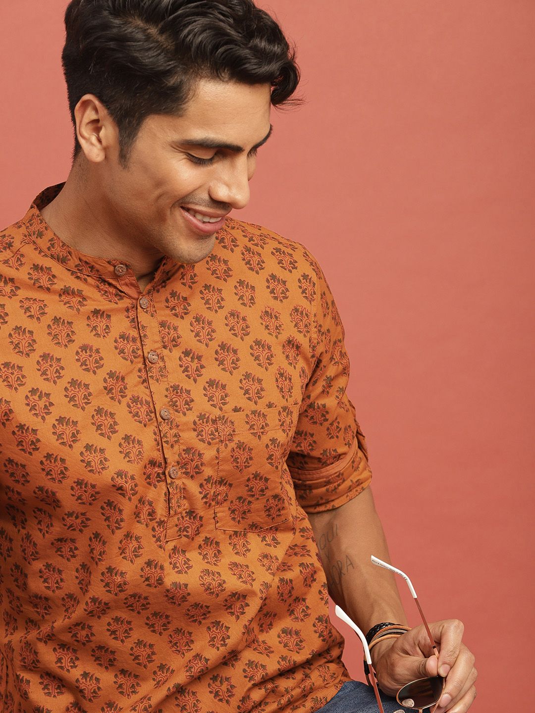 Taavi Men Mustard Orange & Green Bagru Printed Straight Kurta with Roll-Up Sleeves