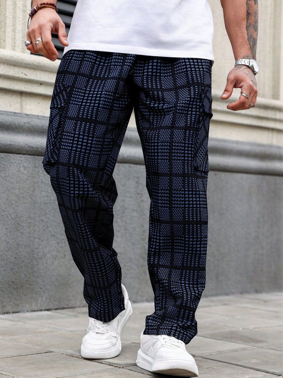 TAGDO FASHION Men Checked Loose Fit Easy Wash Trousers