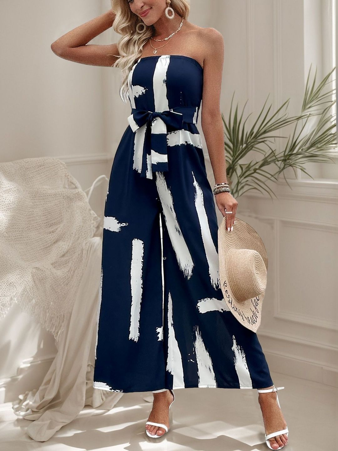 NOWI Strapless Printed Basic Jumpsuit