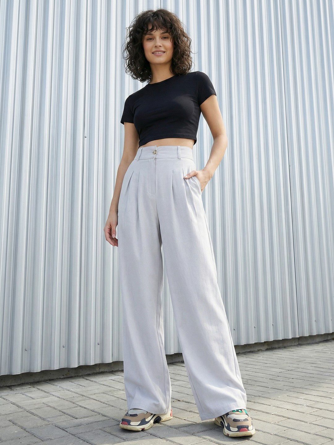 glitchez Women High-Rise Pleated Trousers