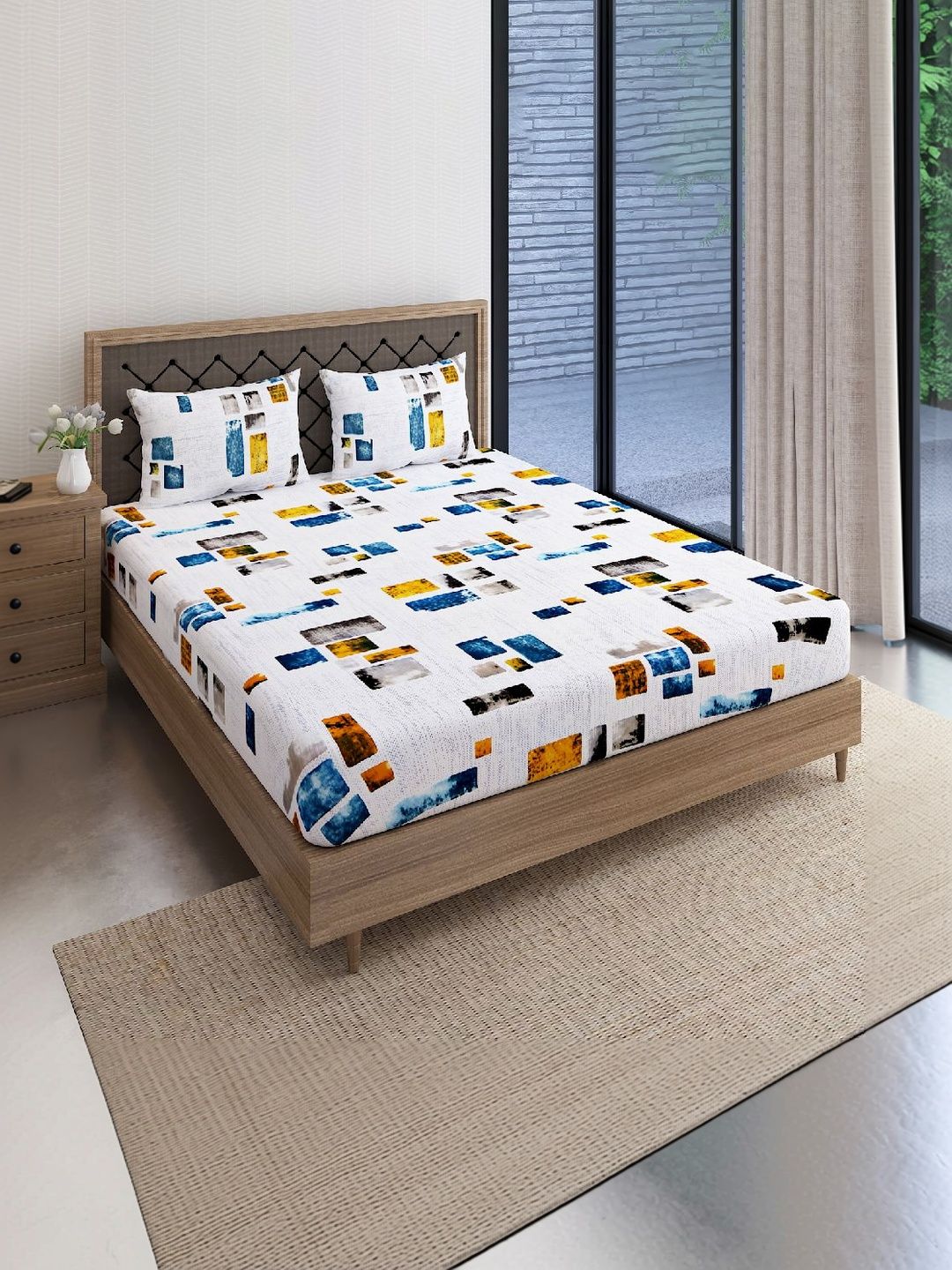 SWAYAM SWAYAM Multicoloured Geometric 160 TC Queen Bedsheet with 2 Pillow Covers