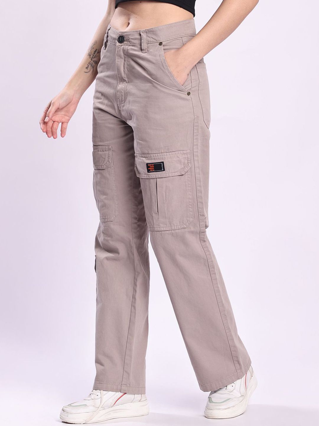 Bene Kleed Bene Kleed Women 7 Pocket Straight Fit High-Rise Cargos Trousers