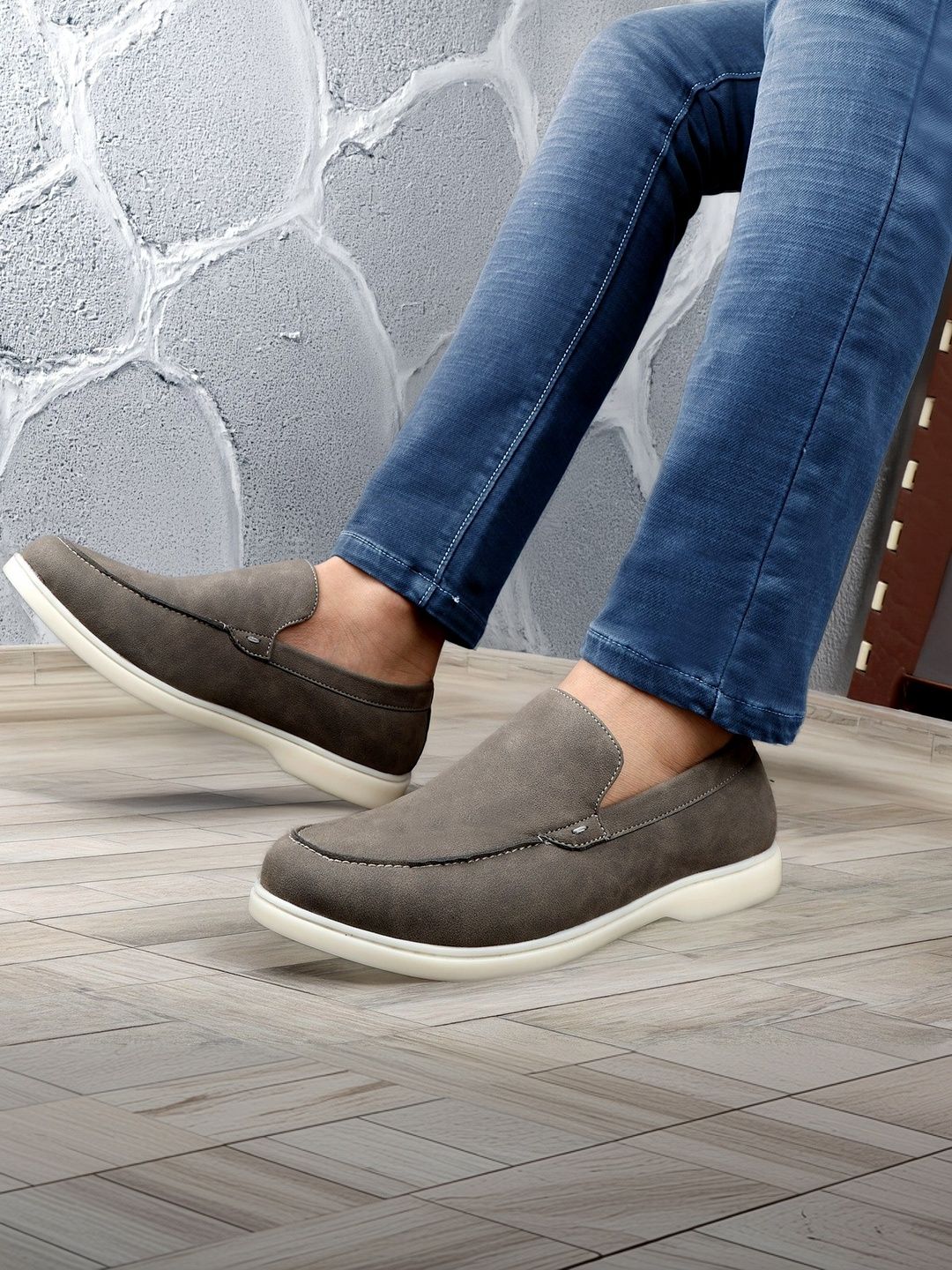 Bxxy Bxxy Men Suede Loafers