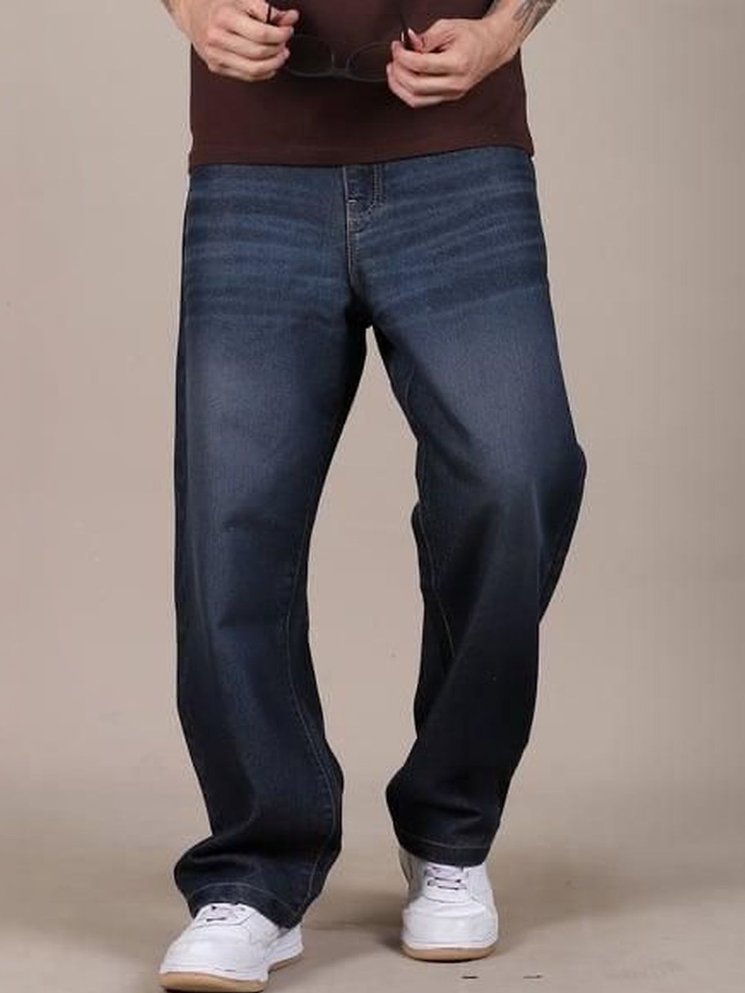 me Queen Men Straight Fit Mid-Rise Light Fade Jeans