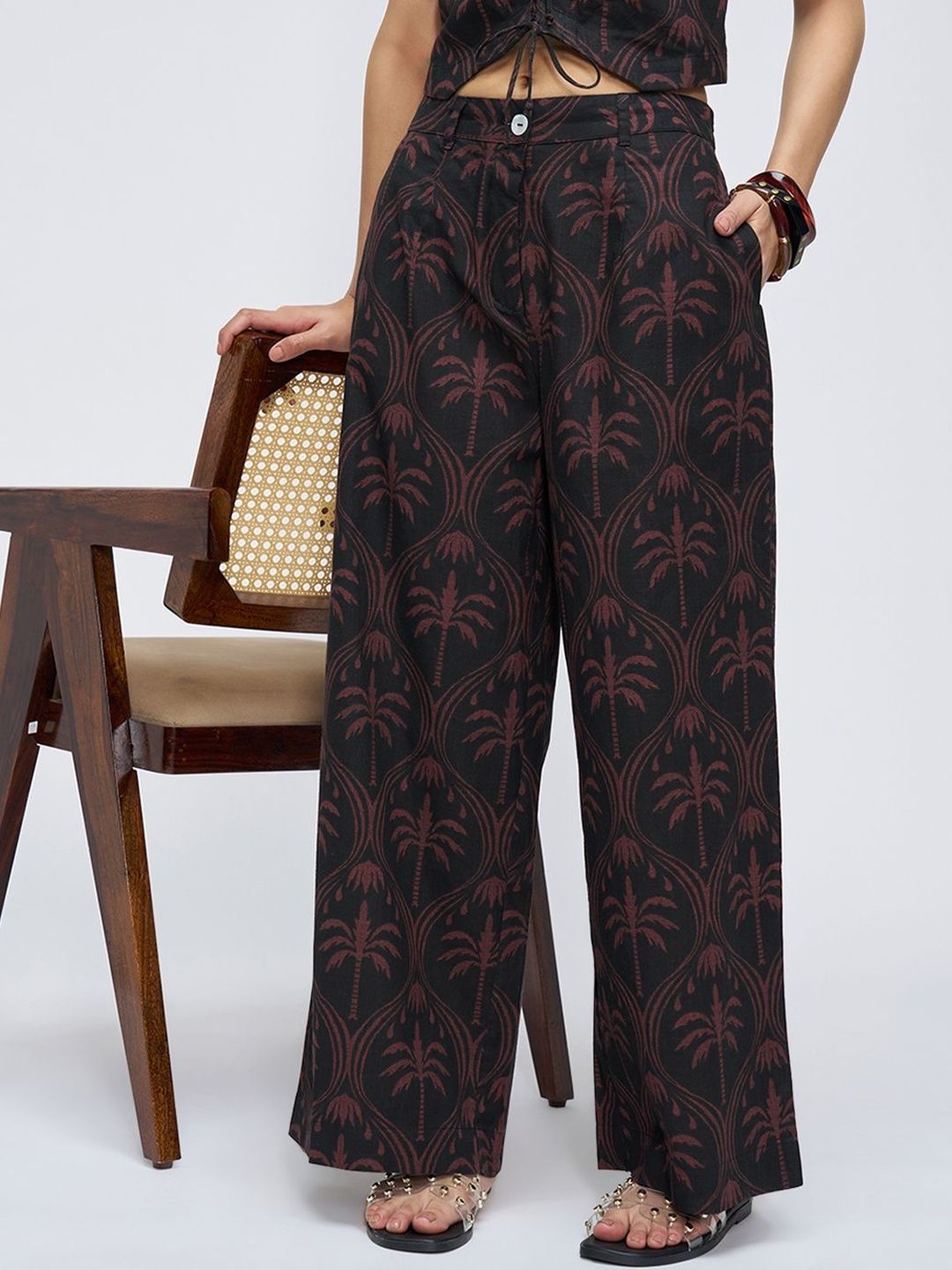 AKKRITI BY PANTALOONS Women Printed Palazzos