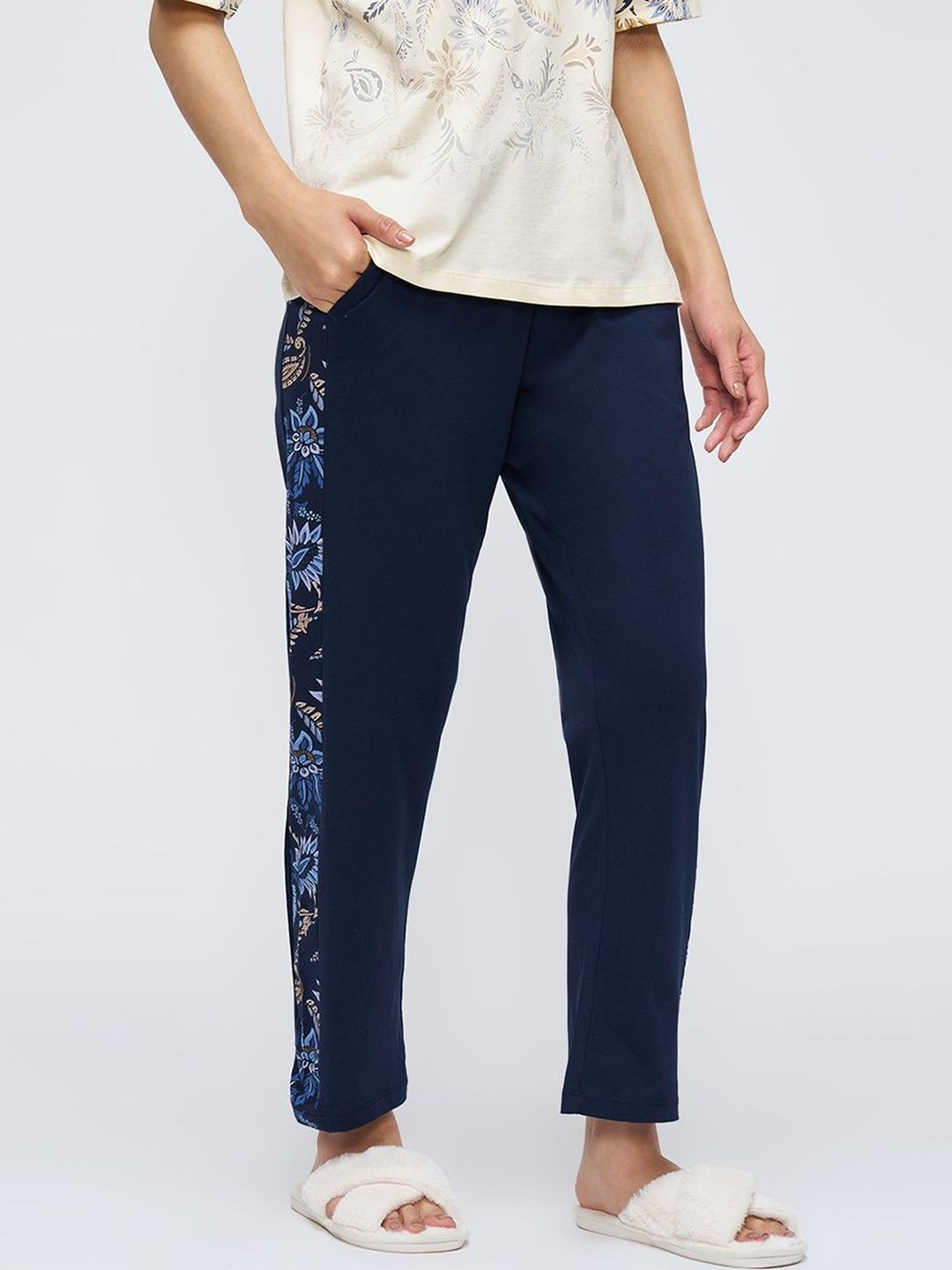 Dreamz by Pantaloons Printed Pure Cotton Mid-Rise Lounge Pants
