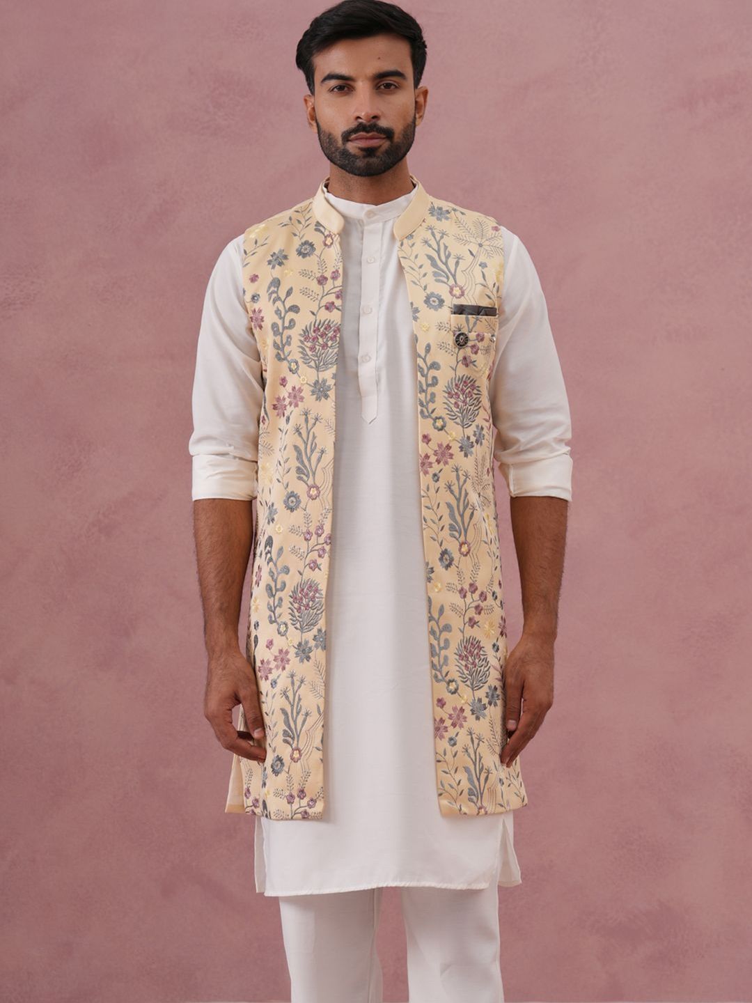 Jompers Men Floral Embroidered Sherwani Set