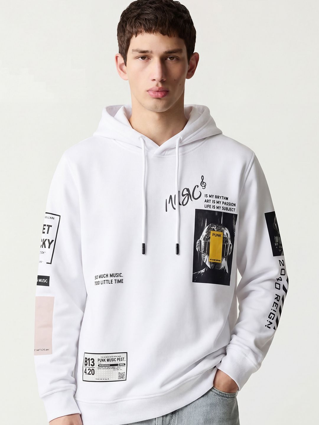 HIGHLANDER Men White Printed Hooded Sweatshirt