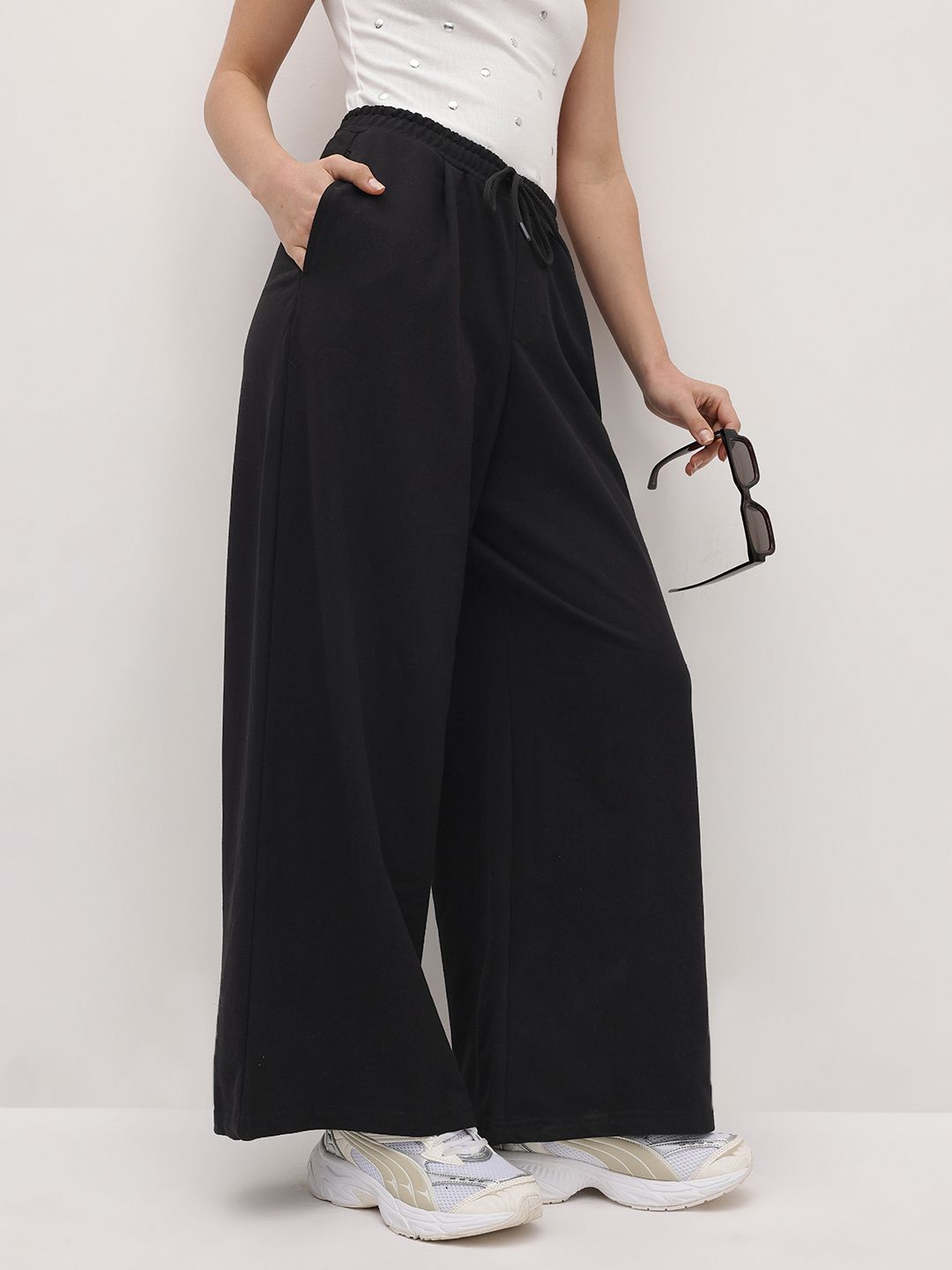 The Roadster Life Co. Wide Leg Trousers