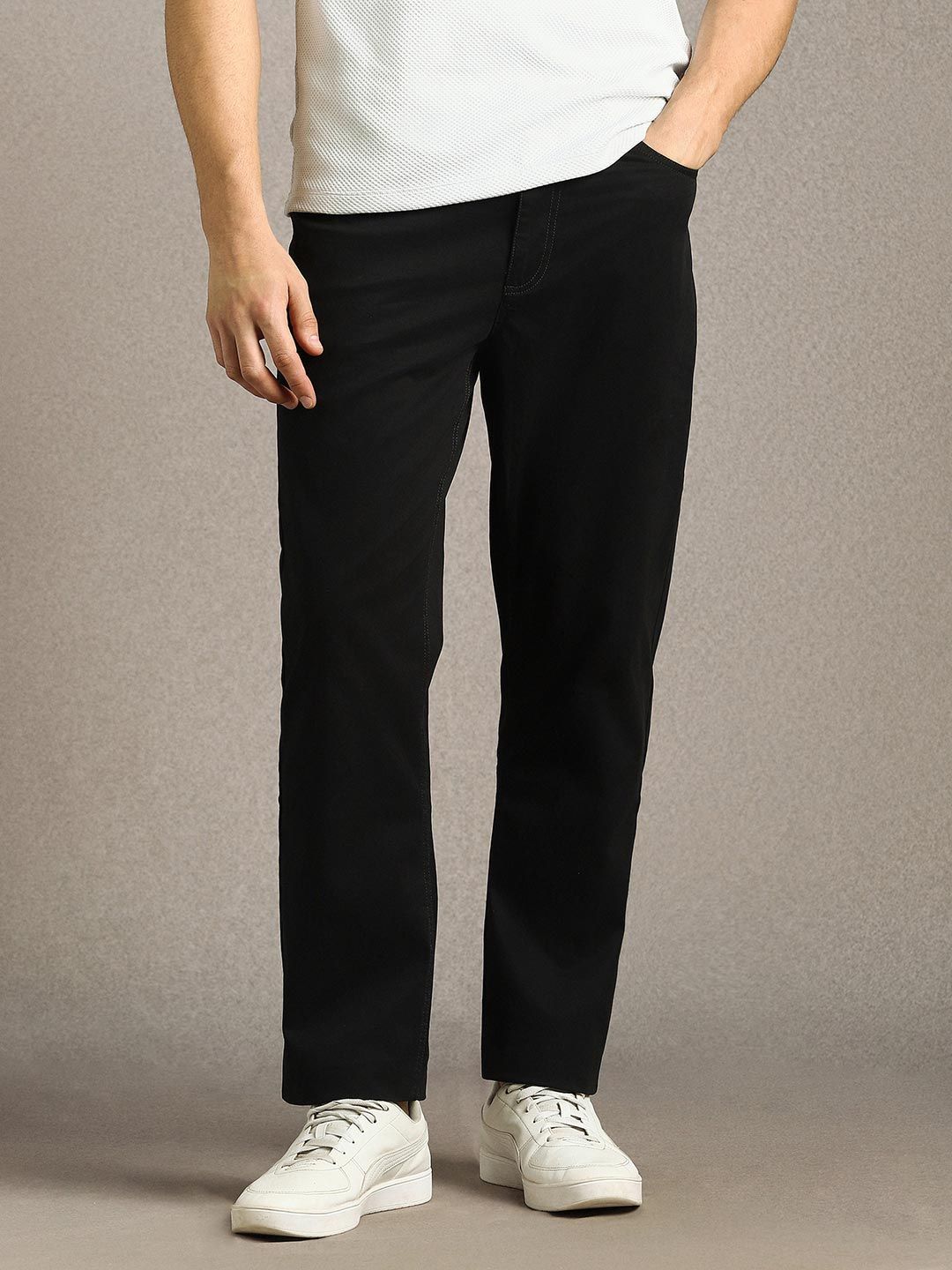 Men Chinos Trousers Louis Philippe Men Slim Fit 5 Pocket Made Of Stretch Fabric Solid Casual Trouser