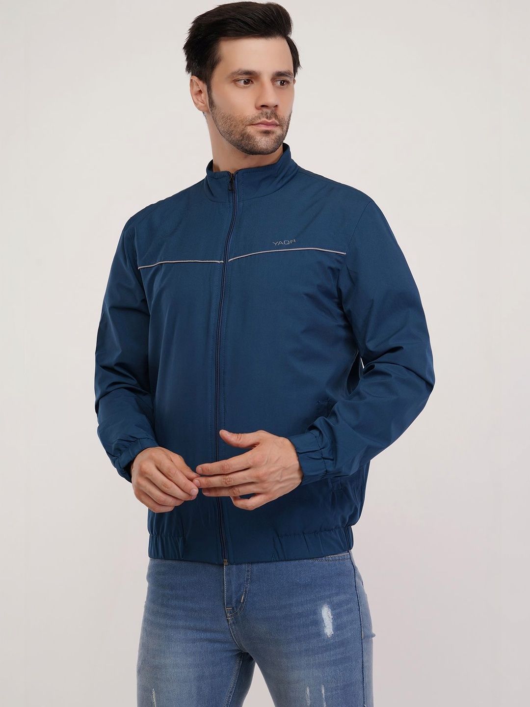 YAQR Men Lightweight Sporty Jacket