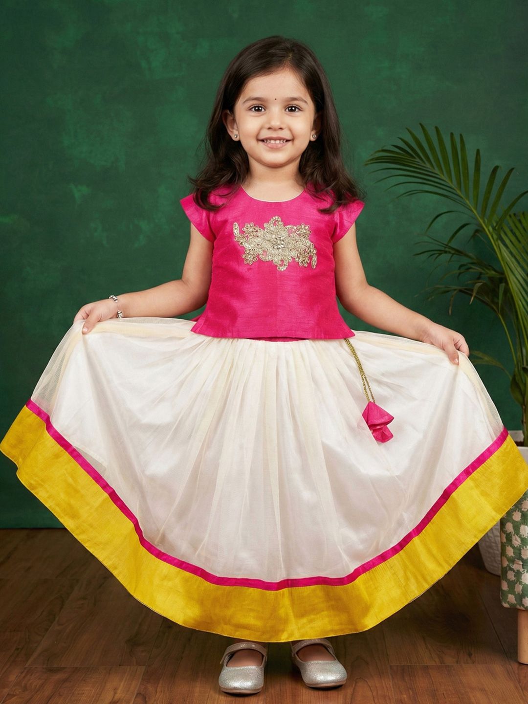 STANWELLS KIDS Girls Embroidered Beads and Stones Net Ready to Wear Lehenga & Blouse
