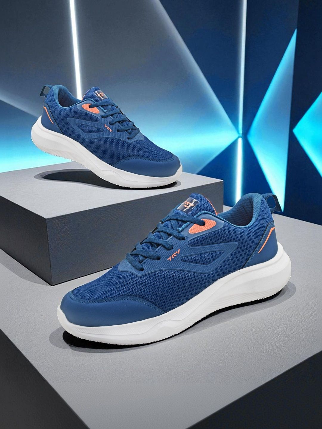 TRV Men Training or Gym Non-Marking Shoes