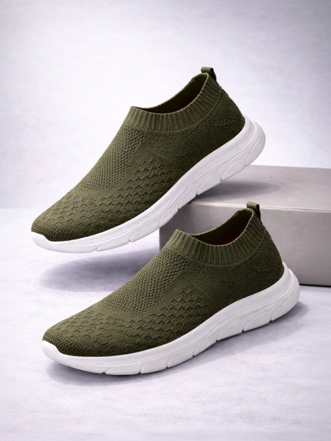 KRAASA Wooven Knit Green Textile Slip-On Walking Shoes