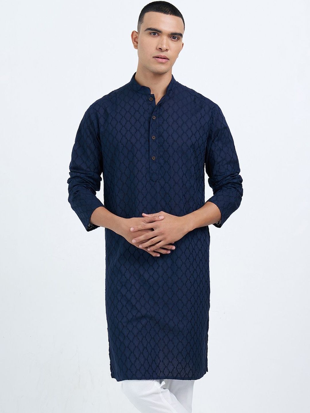 indus route by Pantaloons Men Geometric Thread Work Dobby Kurta